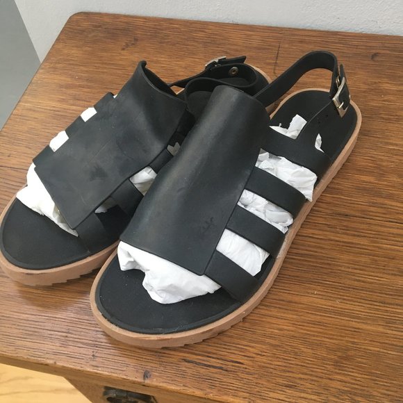 Waterproof strappy summer sandals 7 - Picture 1 of 5